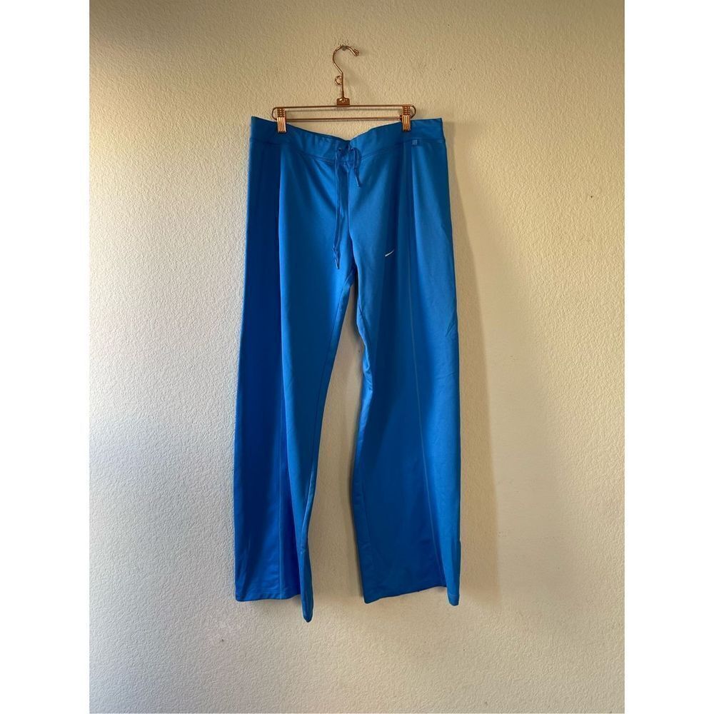 Nike y2kโ wide leg trackโpants with ankle zip size xl